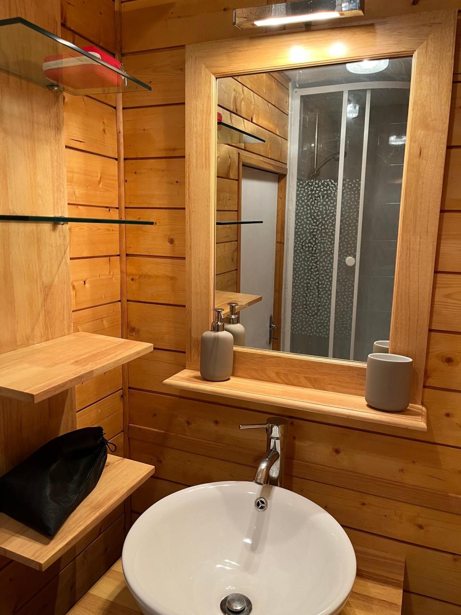 Chalet Des Myrtilles - Chalet Cosy Avec Vue Arette Esterno foto